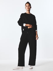 Czarny - Barrel Leg Active Tracksuit Bottoms with Wool - Obraz 3 z 5