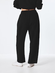 Czarny - Barrel Leg Active Tracksuit Bottoms with Wool - Obraz 4 z 5