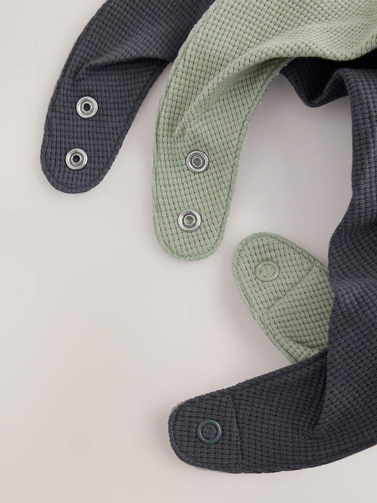 Neutral/Grey Waffle Baby Dribble Bibs 5 Pack - Image 8 of 8