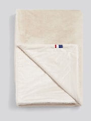 Us Polo Assn Silver Birch Premium Fur-Style Throw - Image 4 of 5