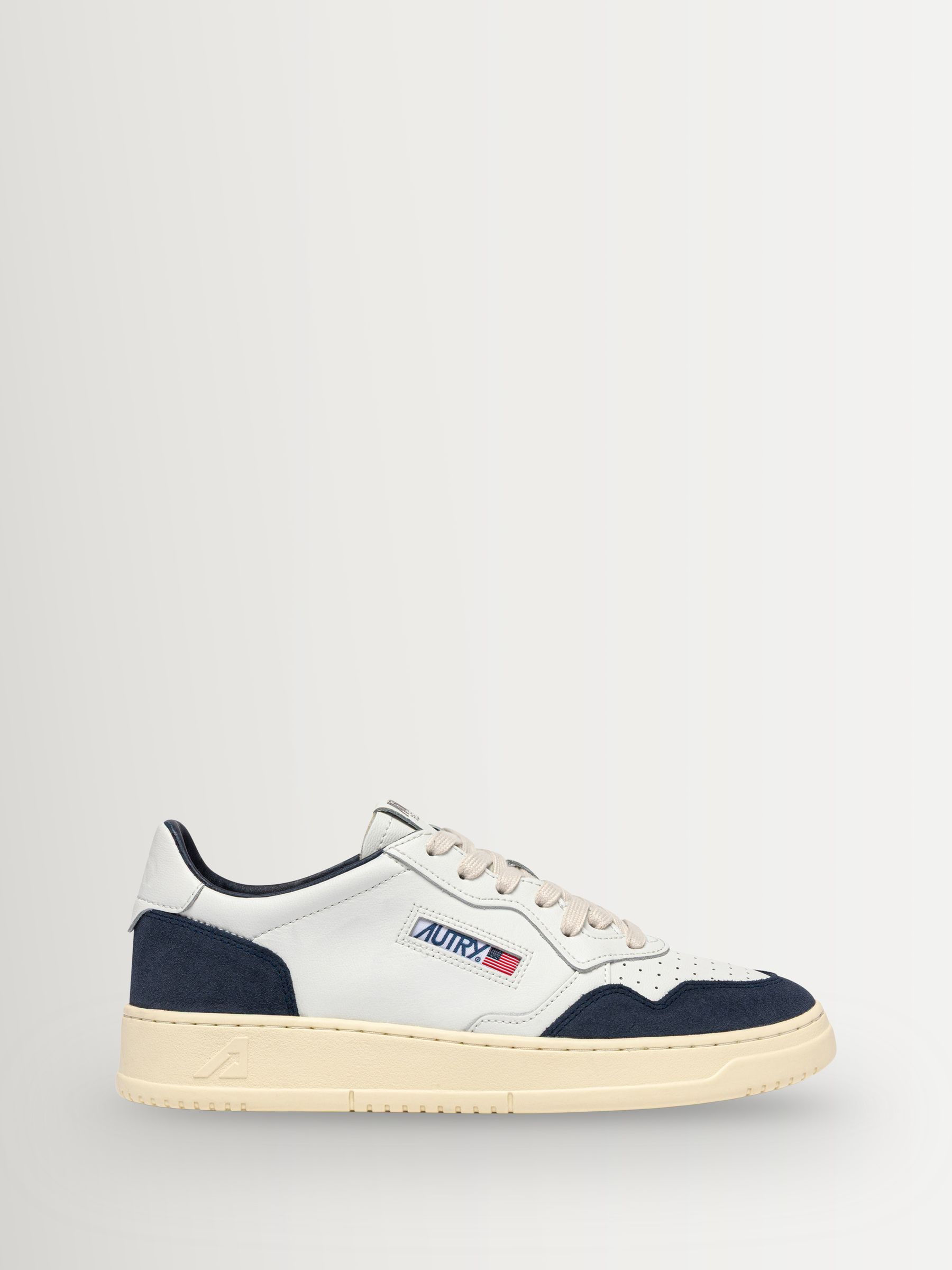 Autry Low-Top Sneakers "Medalist" - Image 4