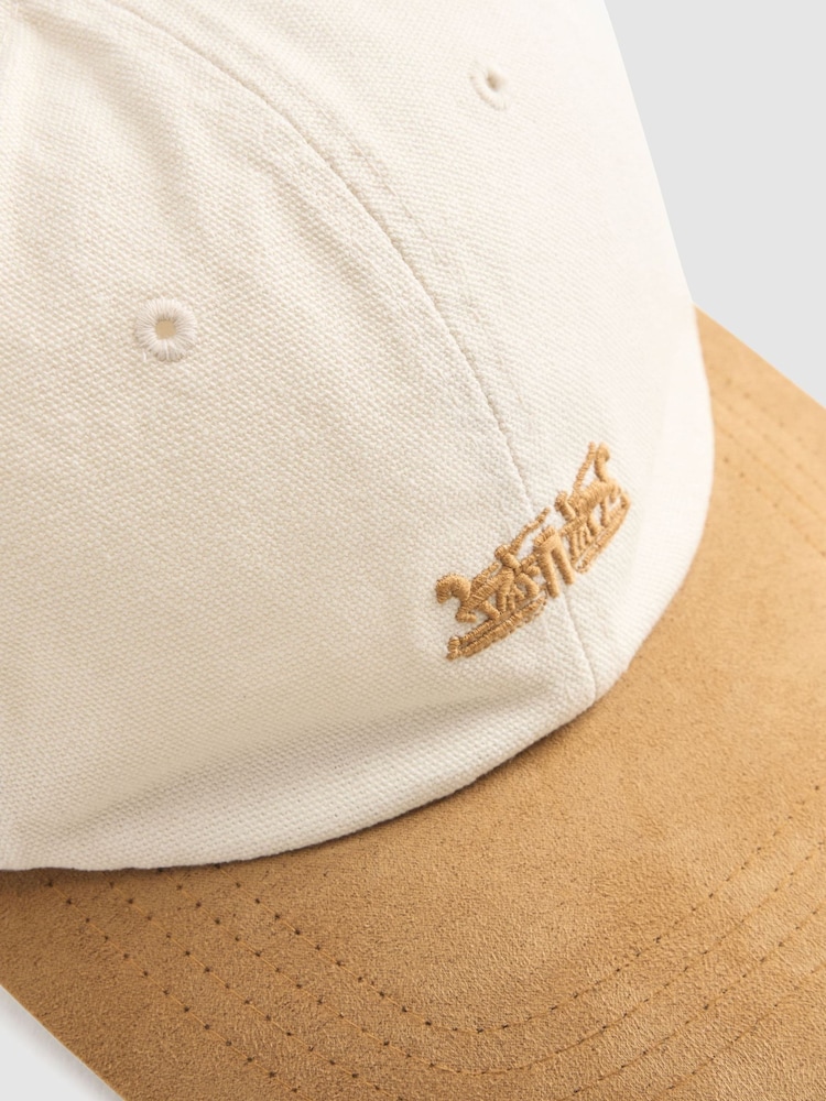 Levi's® White Hat - Image 4 of 4 Levi's® White Hat - Image 4 of 4