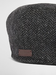 رمادي - Barbour® Fyne Tweed Baker Hat - صورة 3 من 4