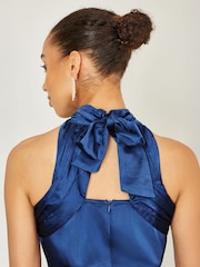 أزرق - Yumi Satin Halter Neck Midi Dress - Image 5 of 5