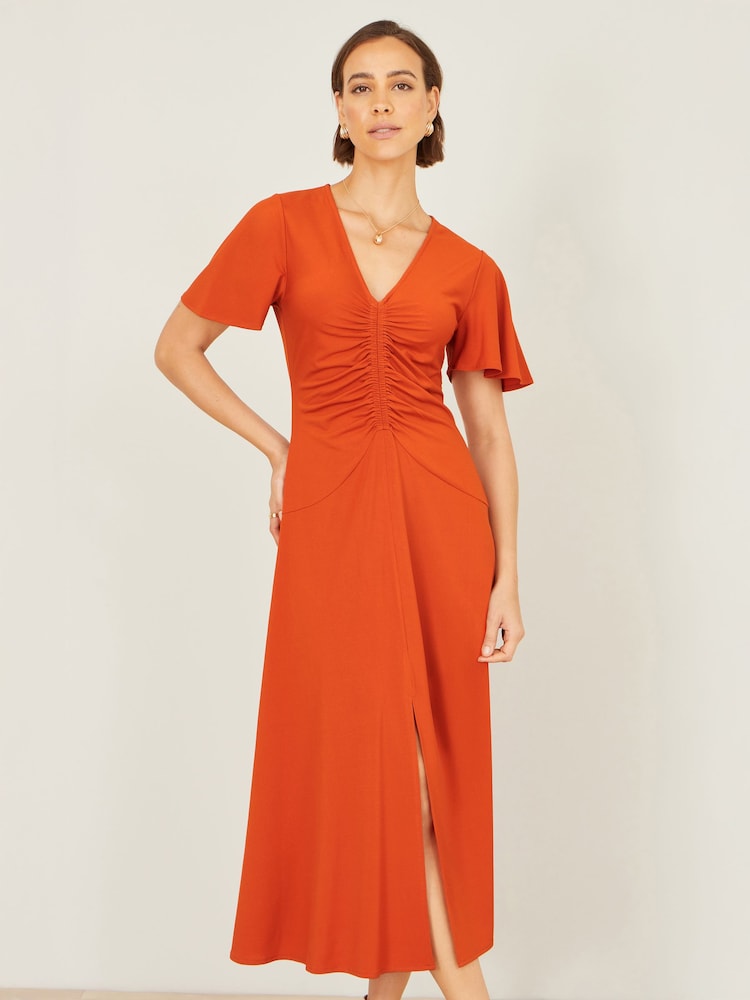 برتقالي - Yumi Ruched Front Stretch Midi Dress - Image 1 of 5