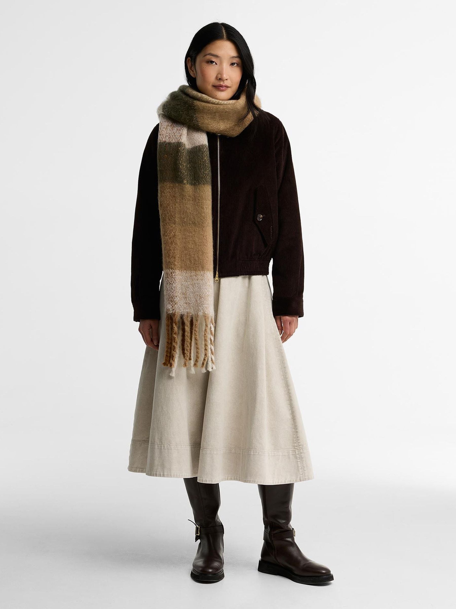 Barbour Women's Beige Marie Scarf In Classic - Image 5