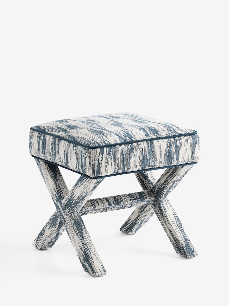 Nina Campbell Rowan Ikat Denim Blue Rosebury Square Footstool - Image 4 of 4 Nina Campbell Rowan Ikat Denim Blue Rosebury Square Footstool - Image 4 of 4