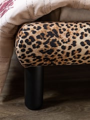 Rockett St George Leopard Love Velvet Lounge Bed - Image 5 of 6