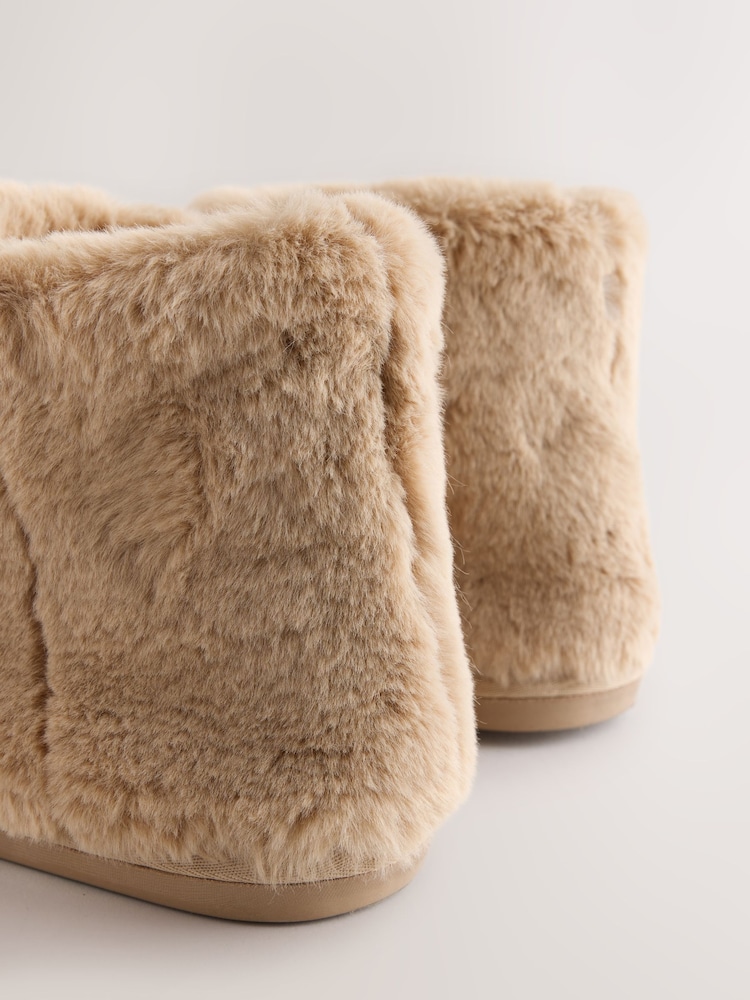 Brown 3D Hamish Boot Slippers - Image 8 of 8