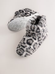 Grey/Black Leopard Print - Mga Faux Fur Boot Slipper - Larawan 5 ng 5