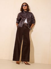 Schokoladenbraun - Friends Like These Tailored-Cordhose mit weitem Bein - Bild 1 von 5