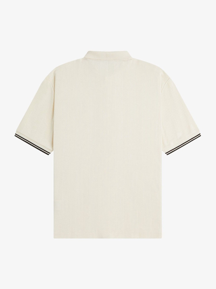قميص بولو محبوك من نسيج مخرم مزود بأزرار كاملة من Fred Perry - صورة 5 من 5 قميص بولو محبوك من نسيج مخرم مزود بأزرار كاملة من Fred Perry - صورة 5 من 5