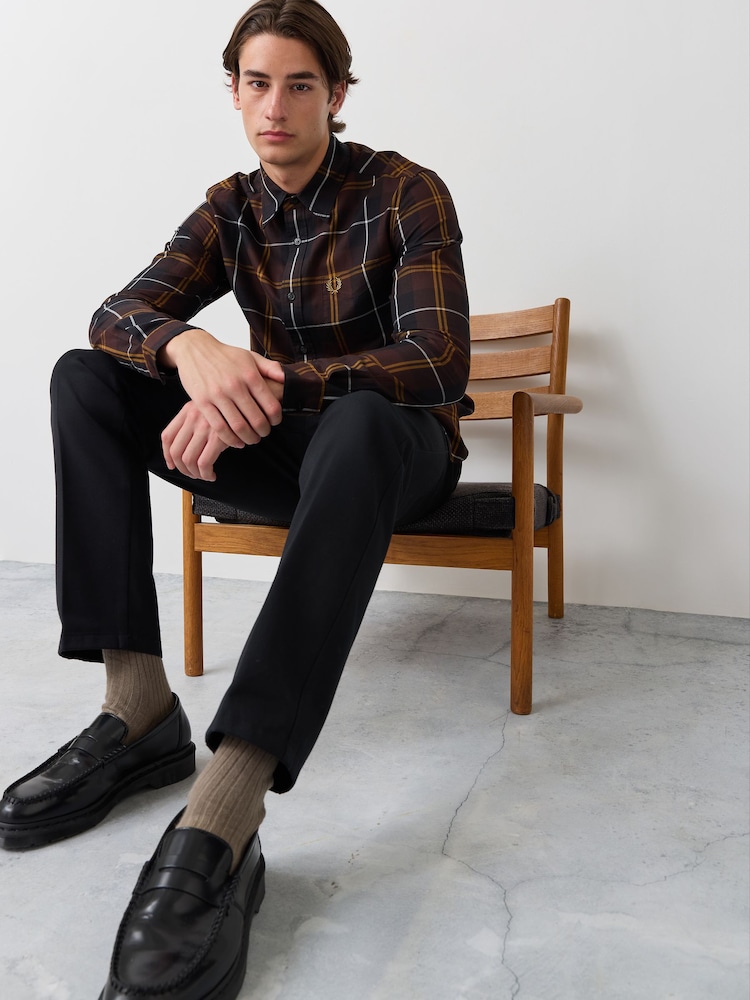 Brūna krāsa - Fred Perry poplīna tartāna krekls - Attēls 2 no 6