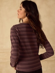 モーブストライプ - Sculpted Crew Neck Long Sleeve T-Shirt - 画像 4 / 8