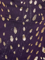 Aubergine lila - Friends Like These Krås Kortärmad Metallfolie Midi Klänning - Bild 6 av 6