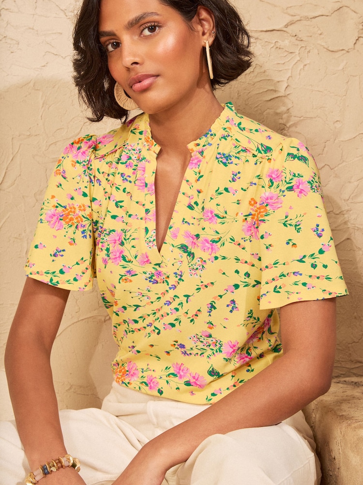 Love & Roses Yellow floral print Notch Neck Flutter Sleeve T-Shirt - Image 4 of 4