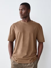 Castanho - Ajuste descontraído - Camiseta de algodão com gola redonda Essential - Imagem 1 de 8