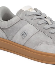 Hellbraun - Tommy Hilfiger Monogram Wildleder Court Turnschuhe - Bild 6 von 6