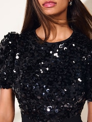 Friends Like These Short Sleeve Floral Sequin Jumpsuit - صورة 3 من 5