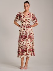 Nude - Jolie Moi Angel Sleeve Print Lace Maxi Dress - Bild 1 von 6