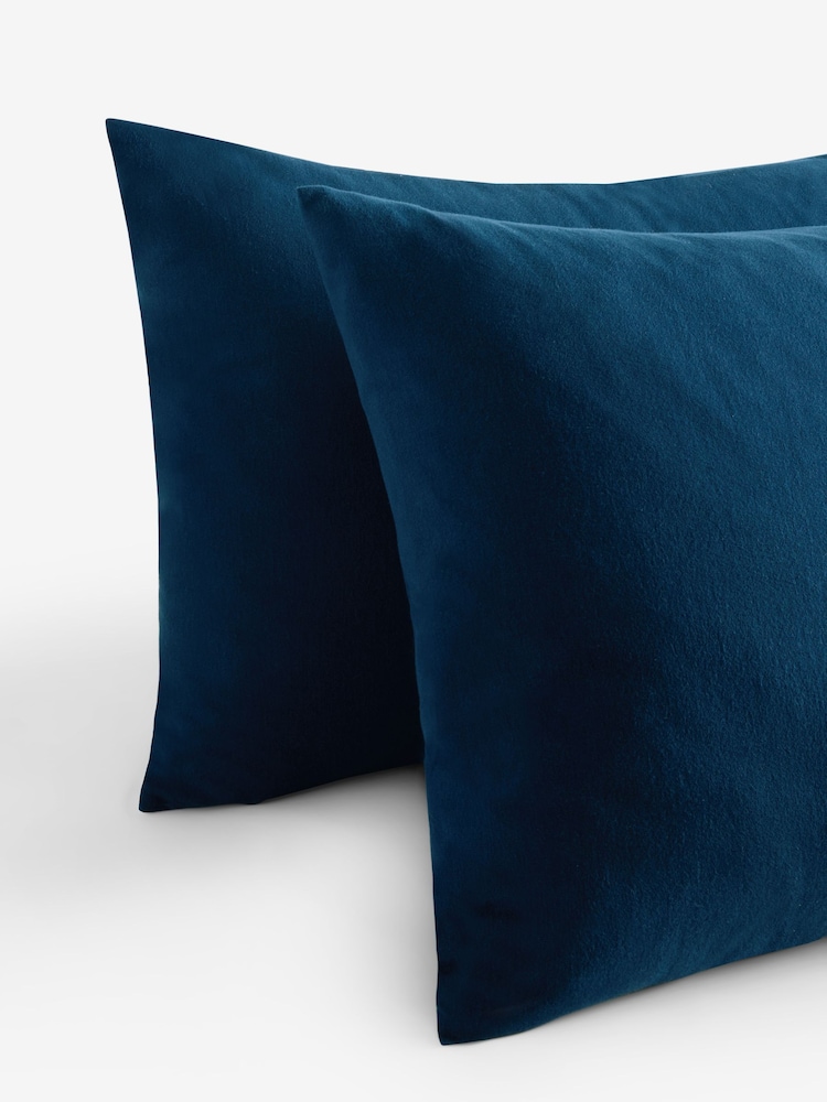 Set of 2 Blue Navy Supersoft Brushed Cotton Pillowcases - Image 3 of 3 Set of 2 Blue Navy Supersoft Brushed Cotton Pillowcases - Image 3 of 3