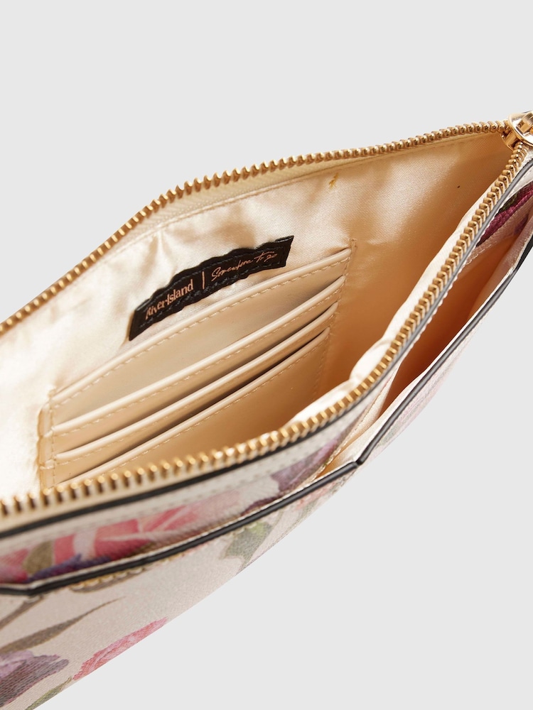 River Island Cream Tulip Travel Wallet Bundle - Image 5 of 5