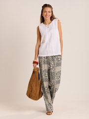 Brakeburn White Lilly Blouse - Image 4 of 6