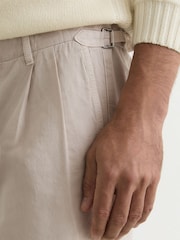 Reiss Stone Pablo Cotton-Linen Side-Adjuster Tapered Trousers - Image 4 of 6