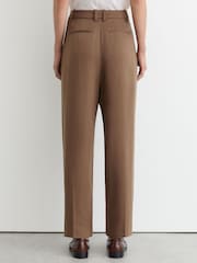 Taupe Neutral - Zožane nabrane hlače Reiss Clay Lyocell - Slika 5 iz 6