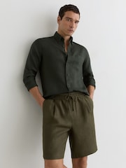 Reiss Thyme Green Barges Shorts - Image 1 of 5