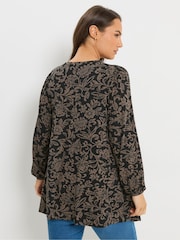 Yours Curve Brown Long Sleeve Pleated Balloon Tunics - Image 3 of 5