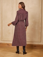 Love & Roses Lace Trim Collared Midi Dress - Obraz 4 z 4