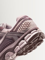 Nike Pink Burgundy Zoom Vomero 5 Trainers - Image 7 of 7