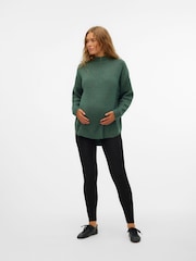 بنطلون ضيق مضلّع بخصر مرتفع بلا حواف للحوامل من VERO MODA - صورة 5 من 6