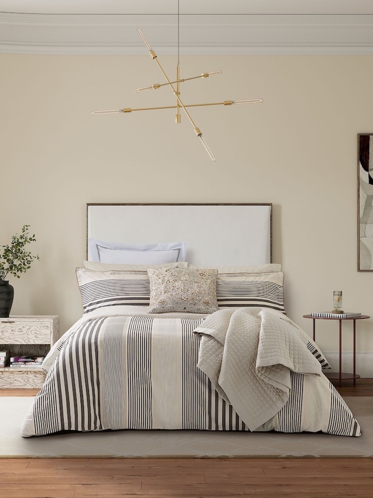 Bedeck of Belfast White Alba Embroidered 180 TC Cotton Pillowcase Pair - Image 2 of 5