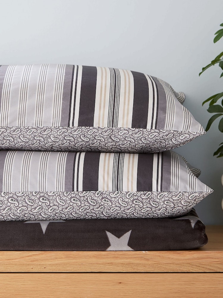 Helena Springfield Linen and Grey Beach House Stripe Duvet Set - Image 5 of 5