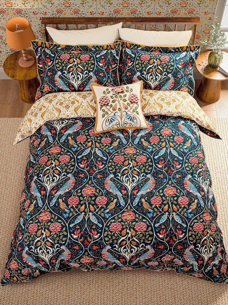 طقم غطاء لحاف قطن 200 خيط Seasons By May من Morris & Co - Image 1 of 5