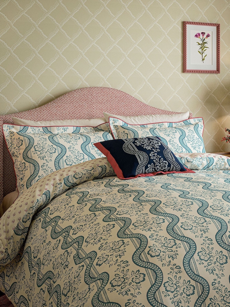 Sanderson Indigo Aubrey 200 TC Sateen Duvet Set - Image 2 of 5