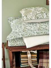 Morris & Co Sage Willow Bough 180 TC Cotton Duvet Set - Image 4 of 5