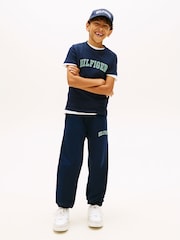 כחול  - Tommy Hilfiger Logo Crew Neck Jersey T-Shirt - תמונה 2 מתוך 5