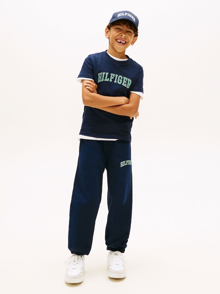 כחול  - Tommy Hilfiger Logo Crew Neck Jersey T-Shirt - תמונה 2 מתוך 5