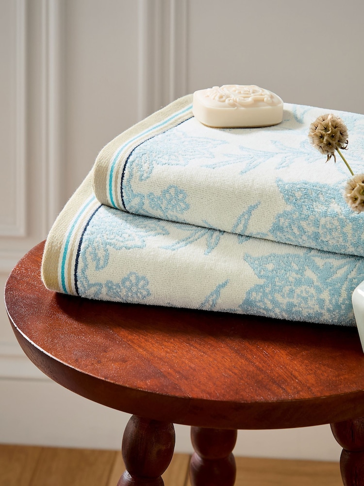 Bedeck of Belfast Soft Teal and Green Reya 200 Thread Count Cotton Duvet Towel - Image 1 of 2 Bedeck of Belfast Soft Teal and Green Reya 200 Thread Count Cotton Duvet Towel - Image 1 of 2