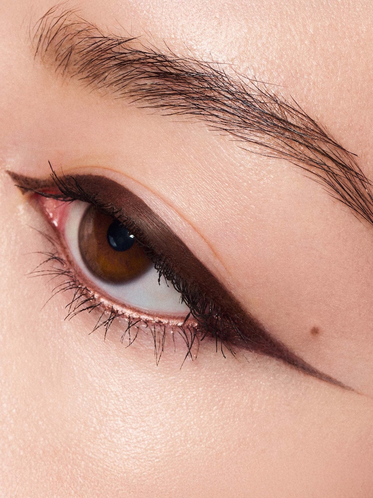 MAC Brushstroke 24 Hour Liner - Image 2 of 3 MAC Brushstroke 24 Hour Liner - Image 2 of 3