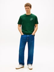 أخضر - Tommy Hilfiger Tonal Logo Embroidery Crew Neck T-Shirt - Image 2 of 5