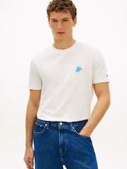 أبيض - Tommy Hilfiger Logo Embroidery Jersey T-Shirt - Image 1 of 5