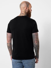 تيشِرت مزيّن برسمة جيتار فسفوري من Joe Browns - Image 4 of 6