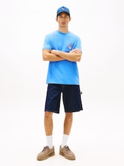 Blue Twilight - Camiseta de punto con logo en la espalda Signature de Tommy Jeans - Imagen 2 de 5