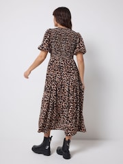 Brun - SCAMP & DUDE Rynket midikjole med glidelås foran - Bilde 3 av 6