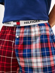 طقم بيجامة شورت بتصميم مطبوع من Tommy Hilfiger - صورة 3 من 5