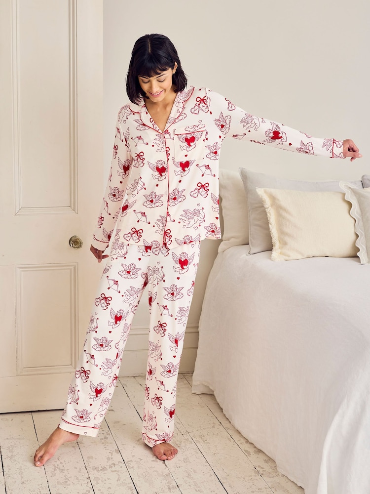 Chelsea Peers Valentine's Cherubs Print Long Pyjamas Set - תמונה 1 מתוך 7 Chelsea Peers Valentine's Cherubs Print Long Pyjamas Set - תמונה 1 מתוך 7